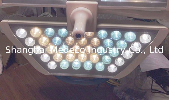 Équipement chirurgical de soins intensifs à l'hôpital Lumière de chirurgie sans ombre LED multifonctionnelle ECOP002